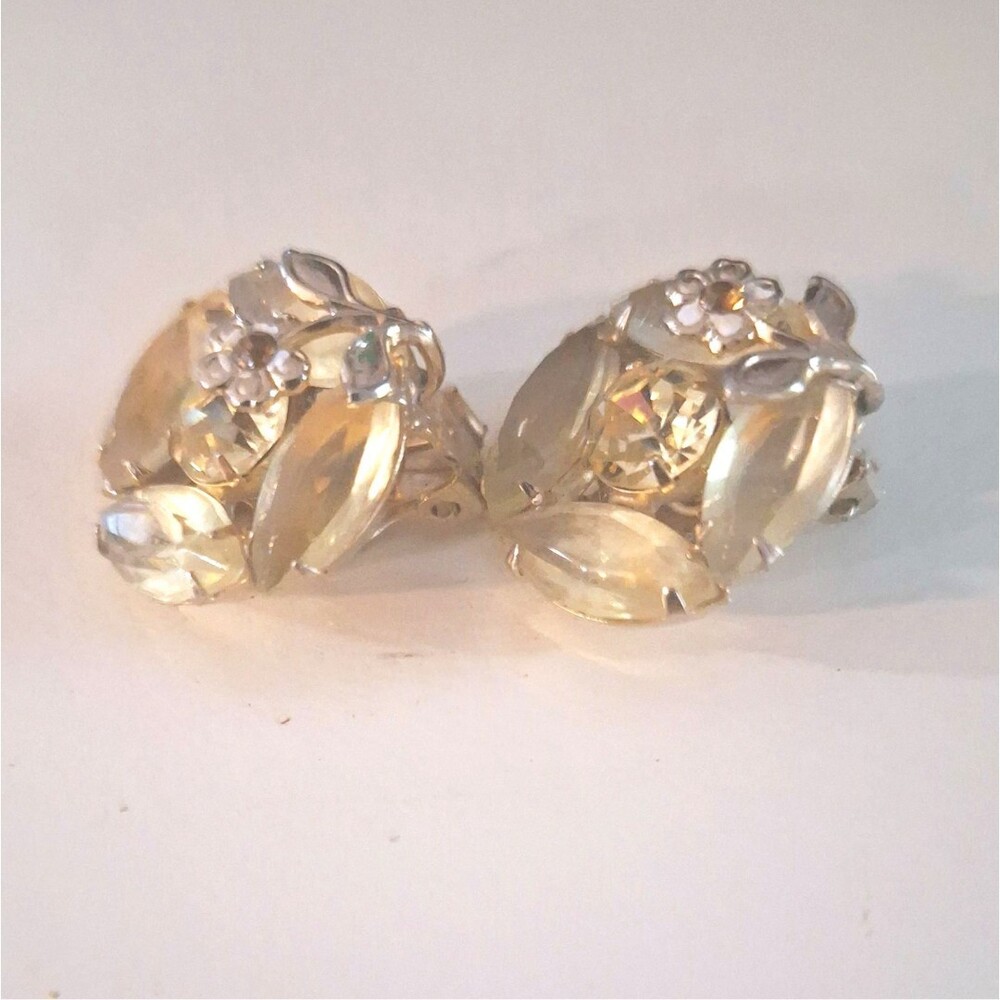 Weiss Aurora Bealis Vintage Clip-On Earrings - Signed - Picture 2 of 5